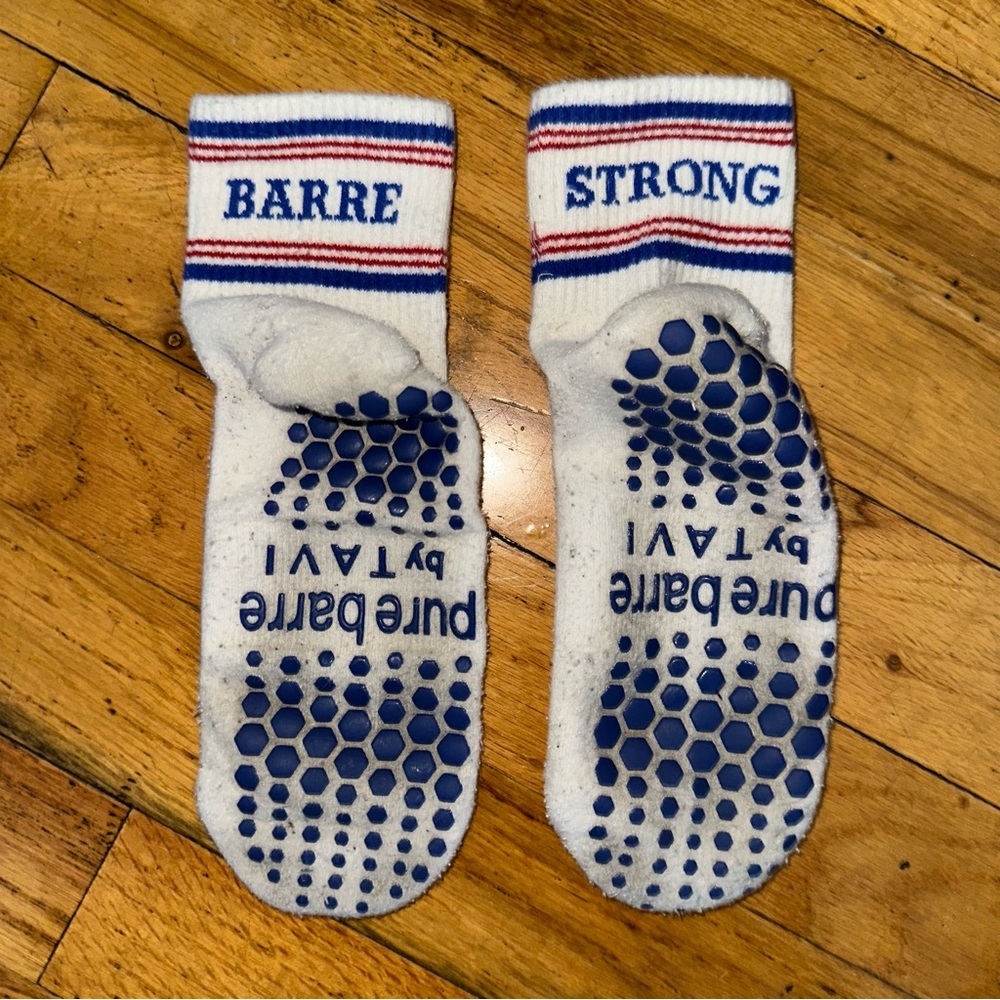 Pure Barre by Tavi crew grip Socks